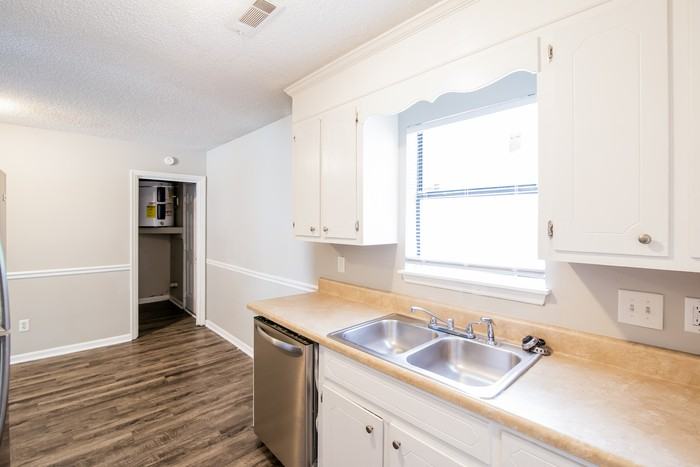 101 Harold Dr - Photo 6 of 11