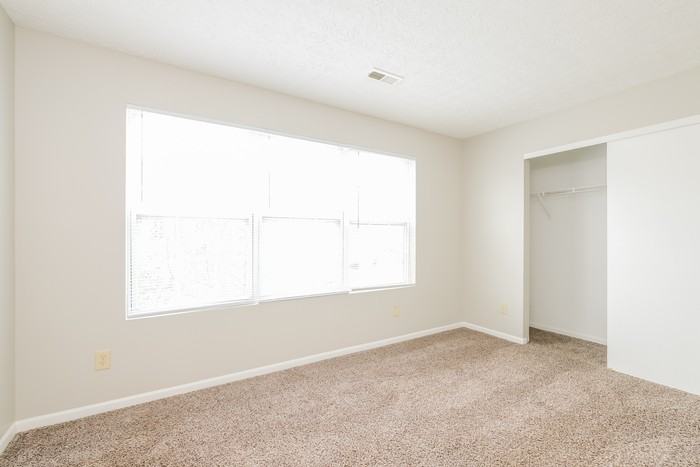 4644 Kenross Dr - Photo 7 of 10