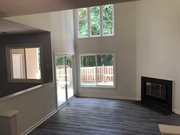 4328 Pin Oak Dr - Photo 2 of 20