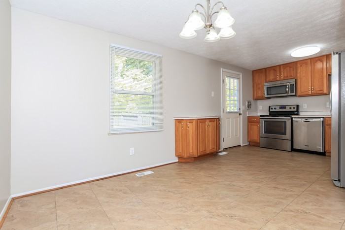 5426 Boutique Ct - Photo 5 of 12