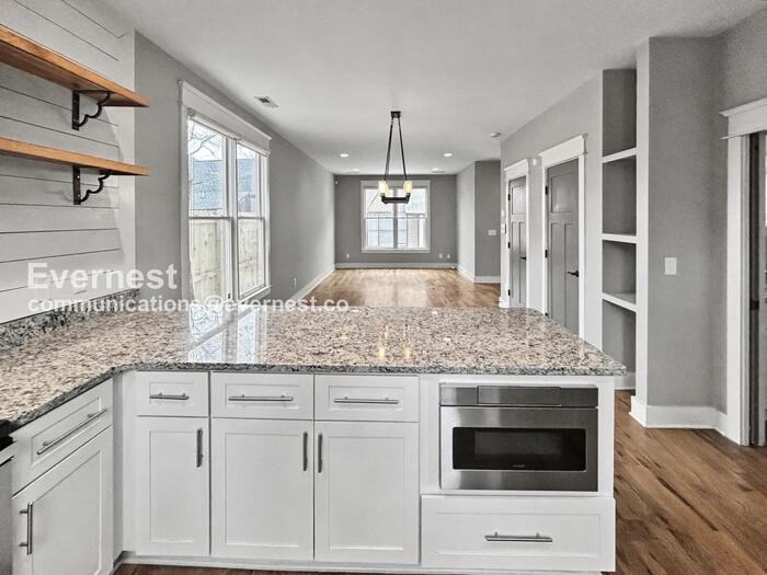 902 Cheatham Pl #G - Photo 4 of 21