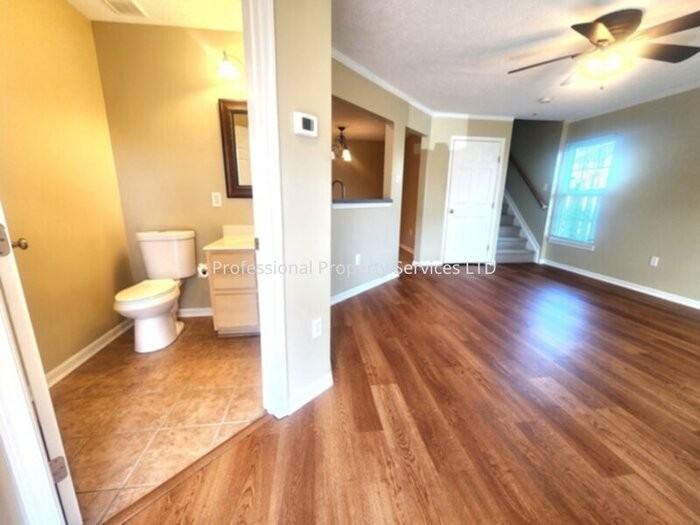 5351 Regal Ct - Photo 2 of 19