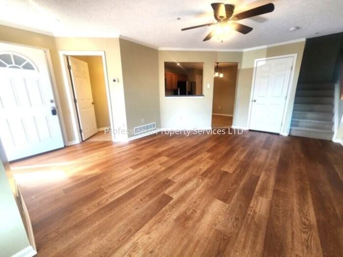 5351 Regal Ct - Photo 3 of 19