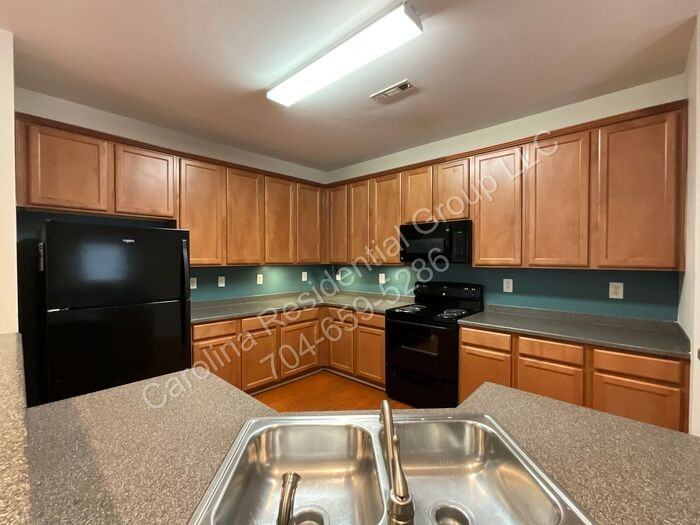 2301 Trace Creek Dr - Photo 5 of 22