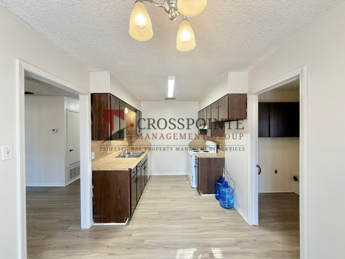 13389 Rhudy Dr - Photo 5 of 7