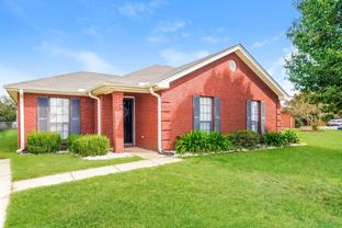 360 Taylor Rd N - Photo 1 of 1