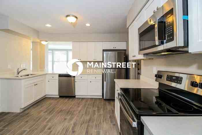 1638 Chisolm Trl - Photo 5 of 16