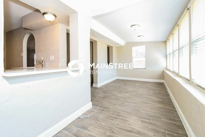 1638 Chisolm Trl - Photo 7 of 16