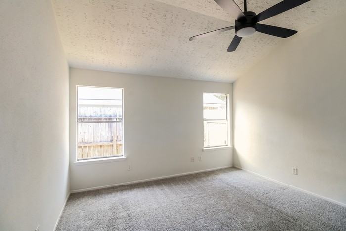 22623 Blair Manor Ln - Photo 6 of 12