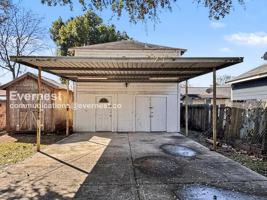 featured image of 203 W Lobit St