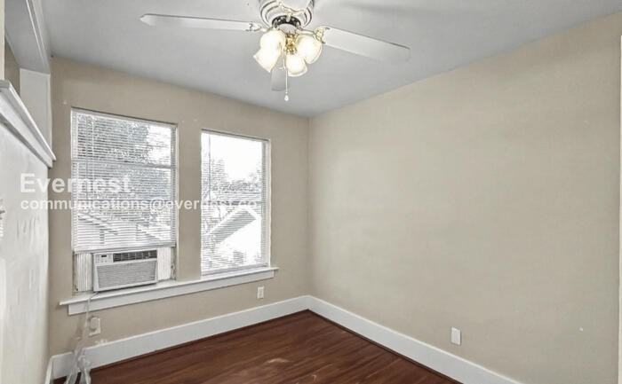 203 W Lobit St #0 - Photo 2 of 16