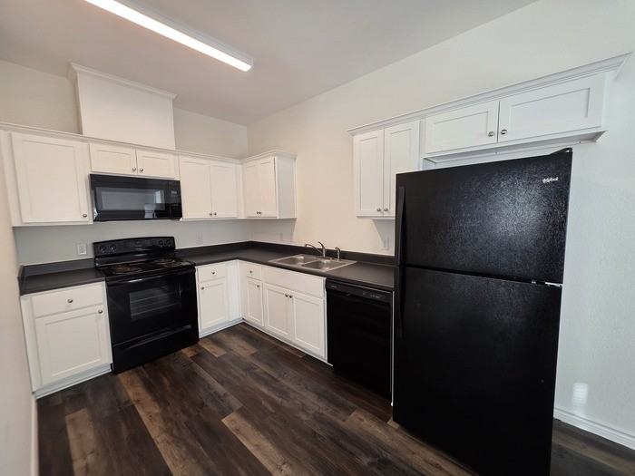 Lacey Oak Dr - Photo 4 of 14