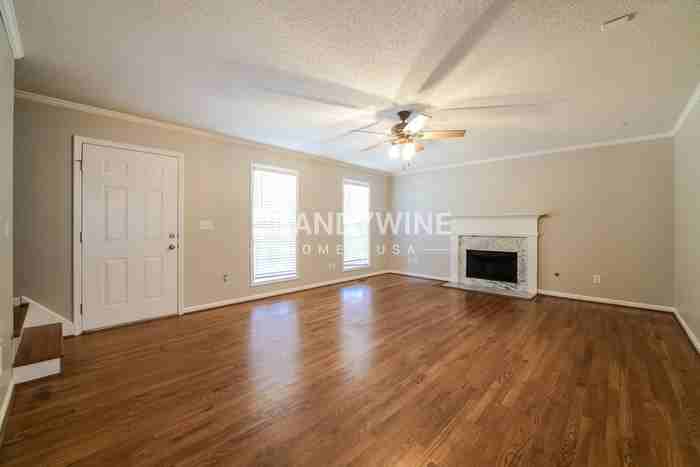 62 Colony Dr - Photo 3 of 20