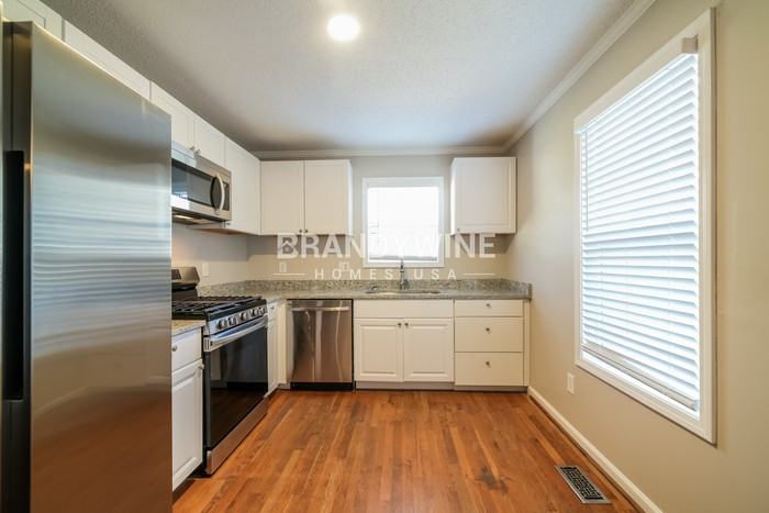 62 Colony Dr - Photo 7 of 20