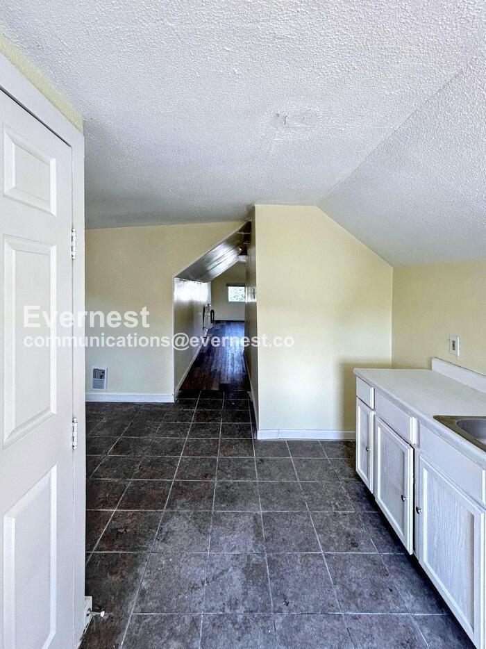 3391 W 117th St #3 - Photo 3 of 18