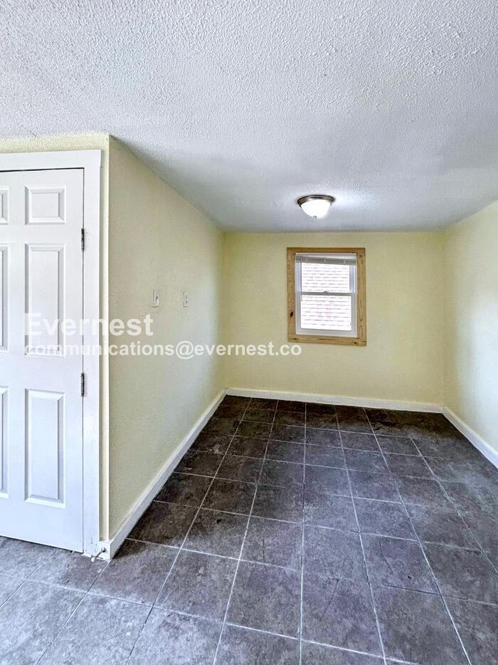 3391 W 117th St #3 - Photo 4 of 18