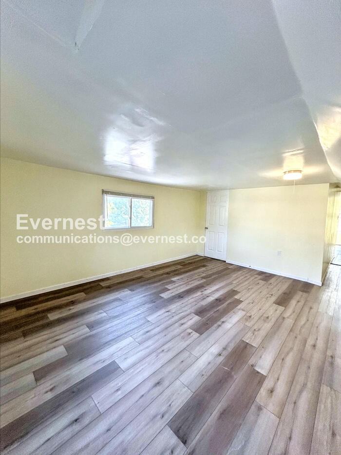 3391 W 117th St #3 - Photo 6 of 18