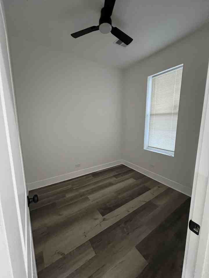 3626 W Grenshaw St #1 - Photo 2 of 22