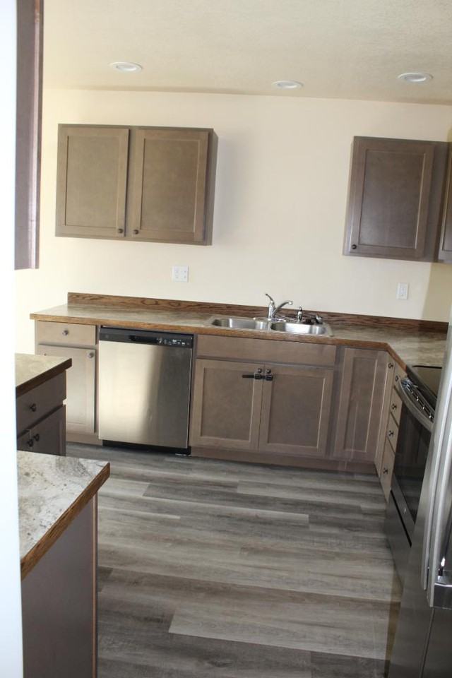 3082 Place St - Photo 7 of 20