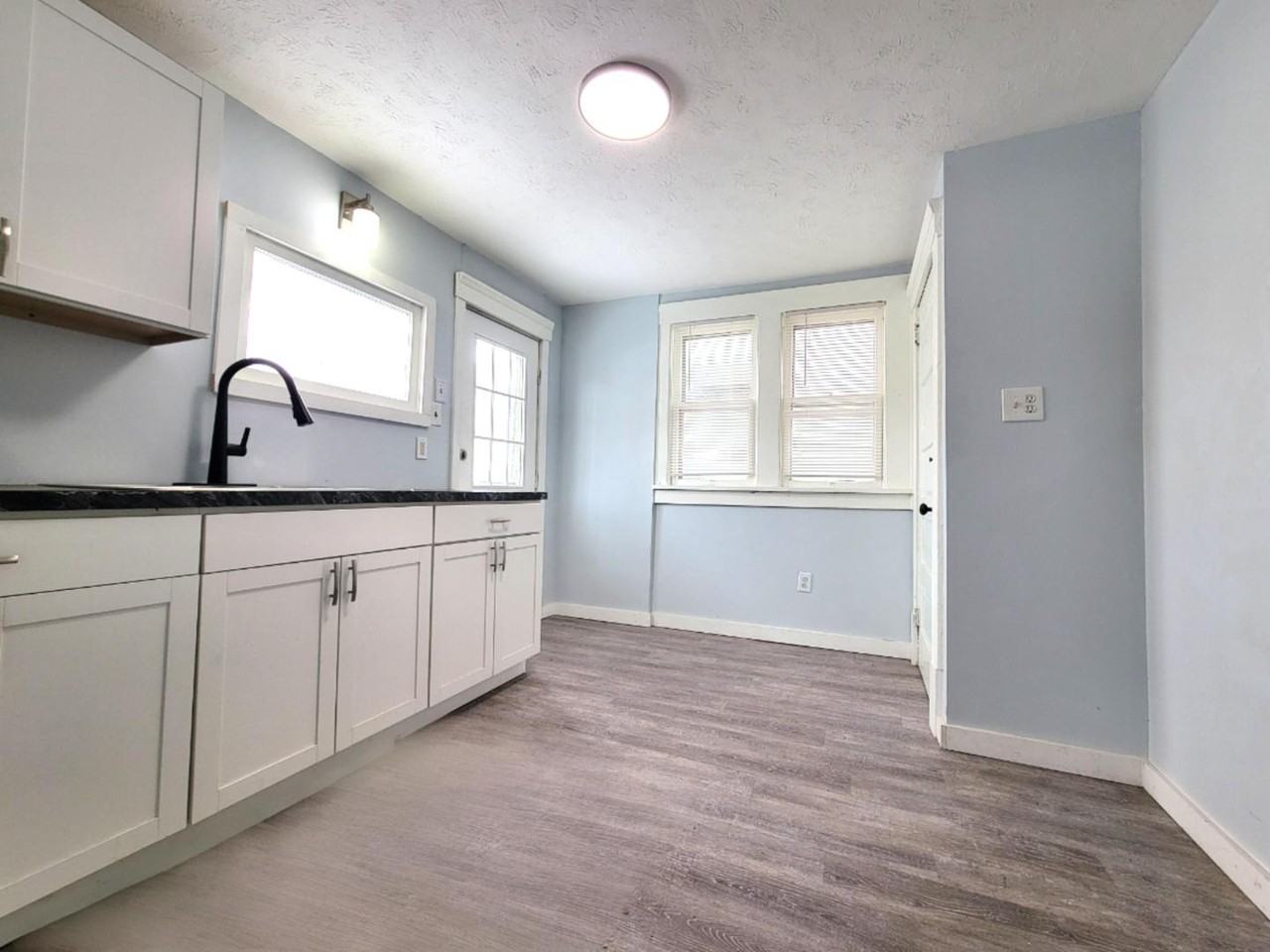 2004 Cleveland Ave Nw - Photo 3 of 20