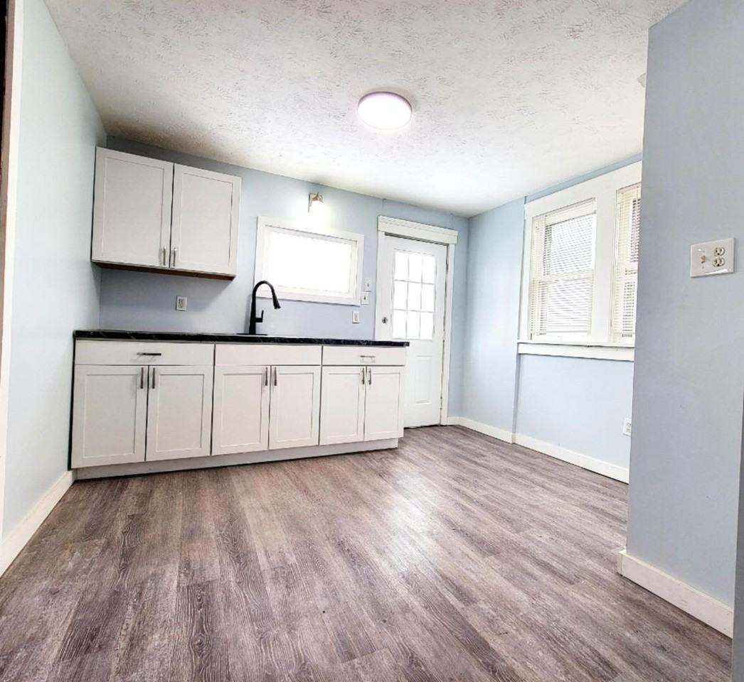 2004 Cleveland Ave Nw - Photo 6 of 20