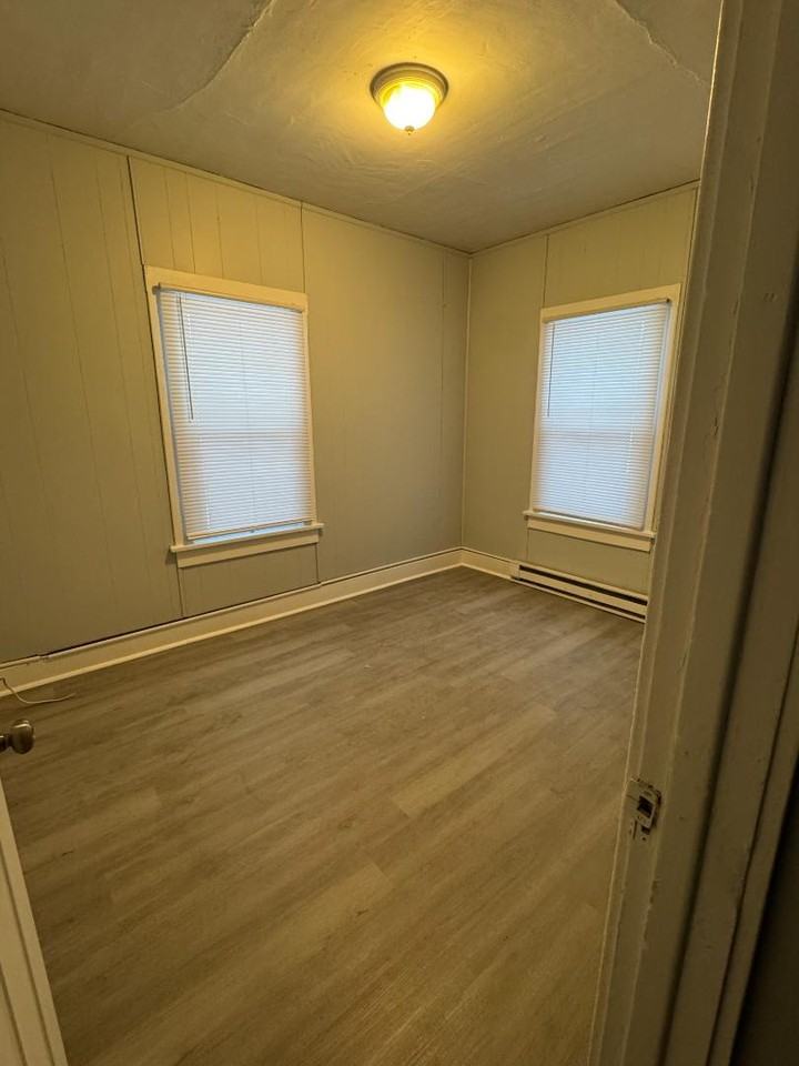 6682 E Becht Rd - Photo 4 of 8