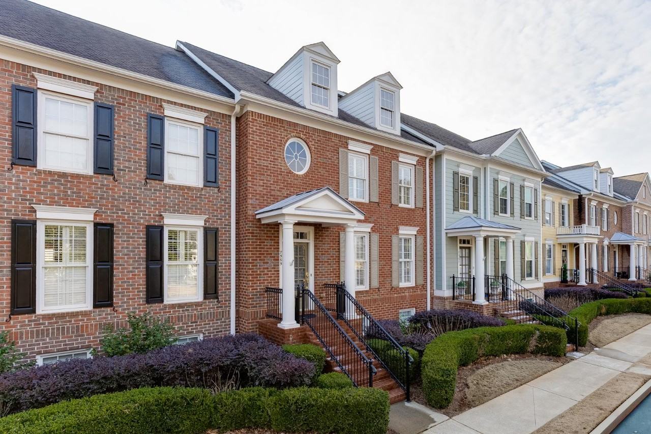 7565 Grand Reunion Dr - Photo 6 of 20