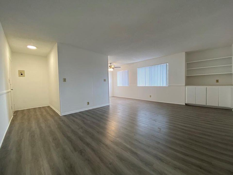 Marquis Apartments - Photo 7 of 40