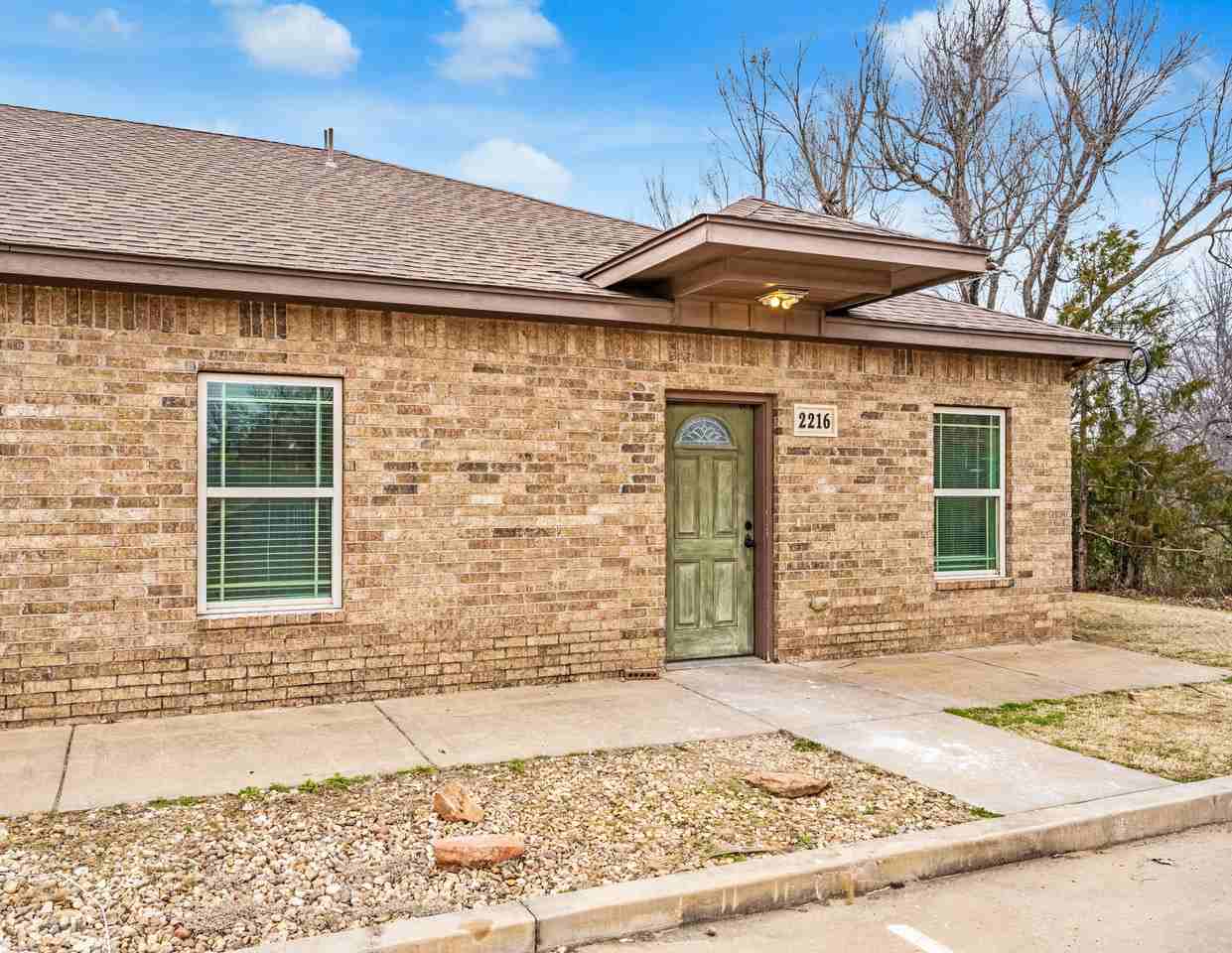 2216 W Utah Ave #2216 - Photo 2 of 20