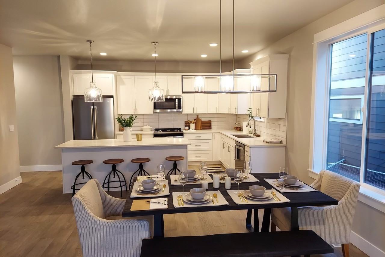 1118 Sw Dottie Ct #NA - Photo 2 of 17