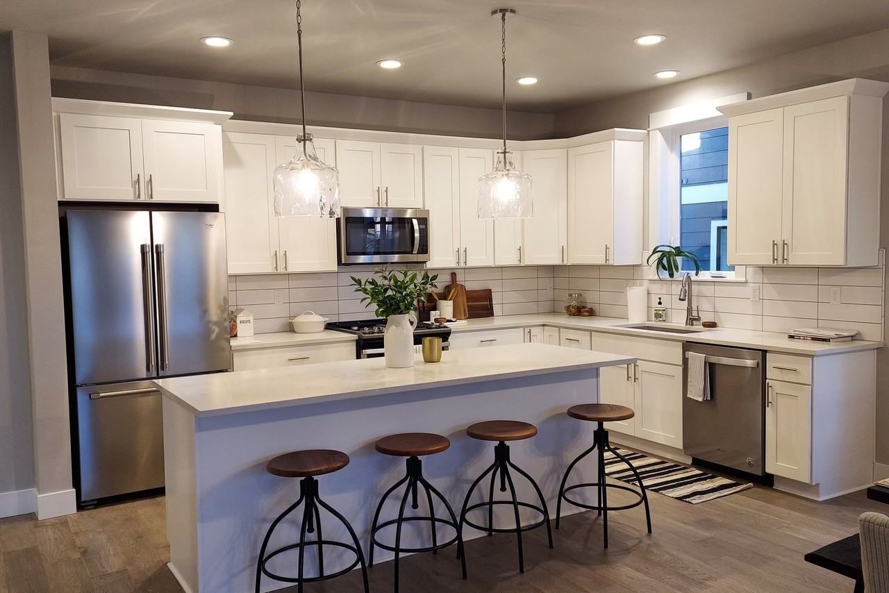 1118 Sw Dottie Ct #NA - Photo 3 of 17