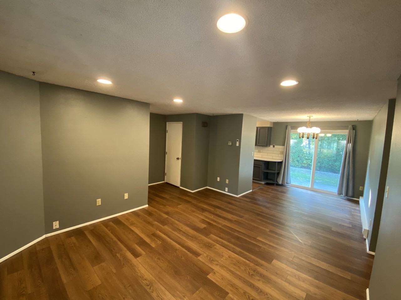 3131 Se Stott Cir #3131 - Photo 3 of 24