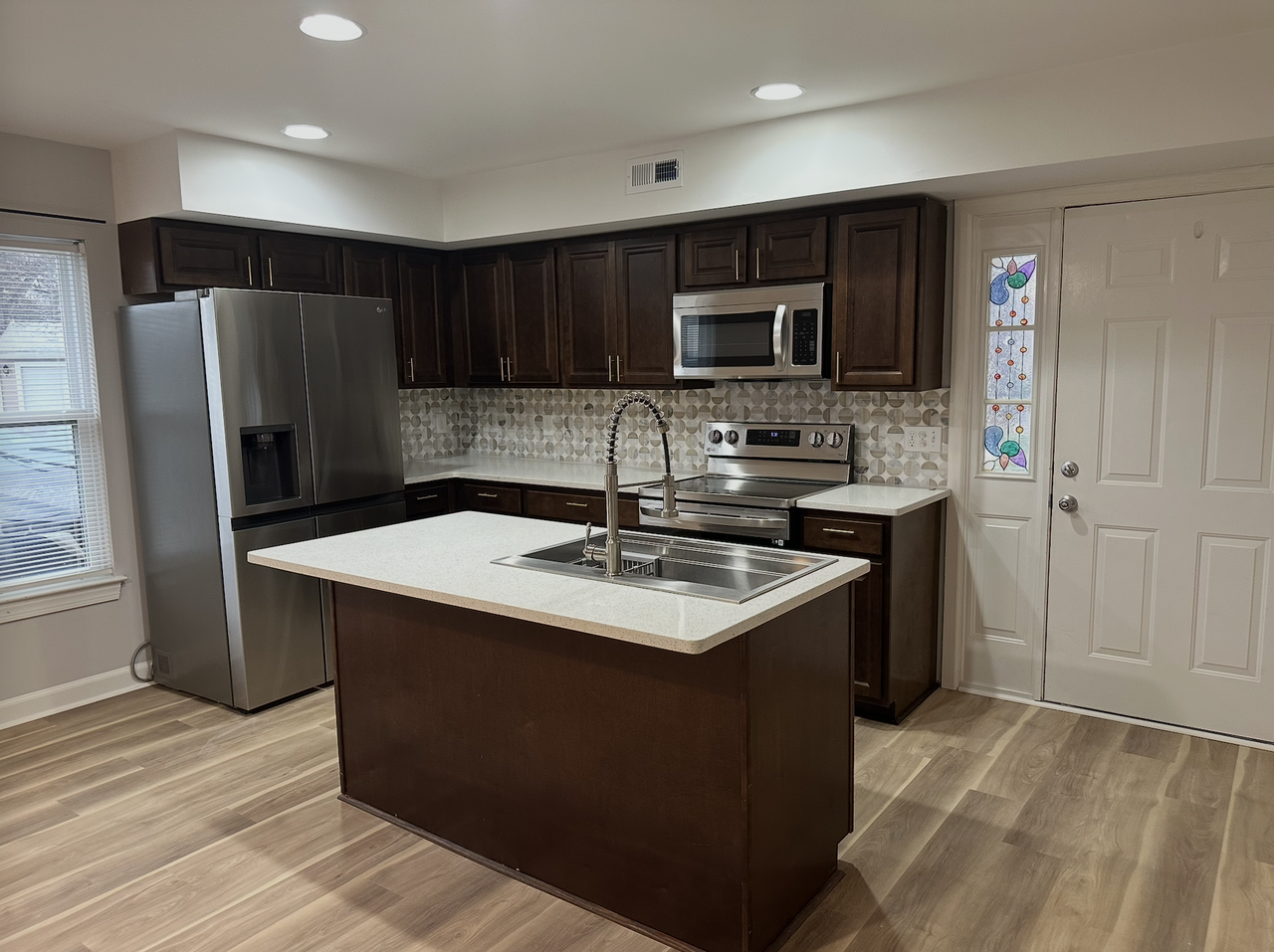 501 Thornloe Ln #A - Photo 5 of 20