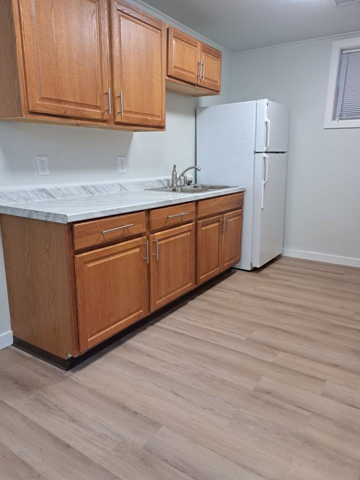 1707 Iris Ln #1707 - Photo 2 of 14