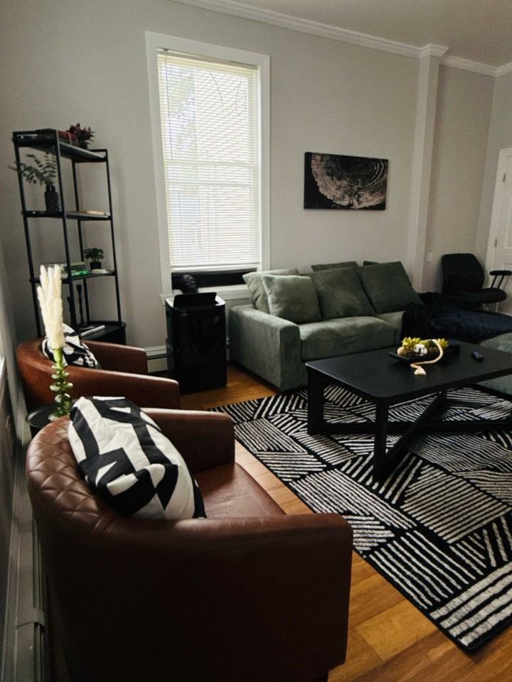 24 White St #1347761P - Photo 2 of 50