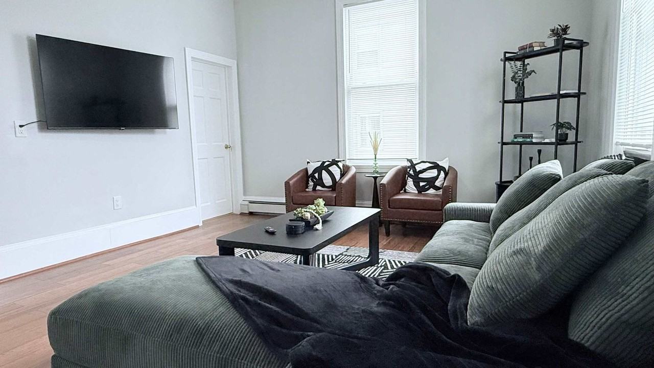 24 White St #1347761P - Photo 6 of 50