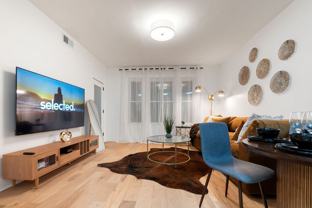 618 W Patterson Ave - Photo 1 of 1