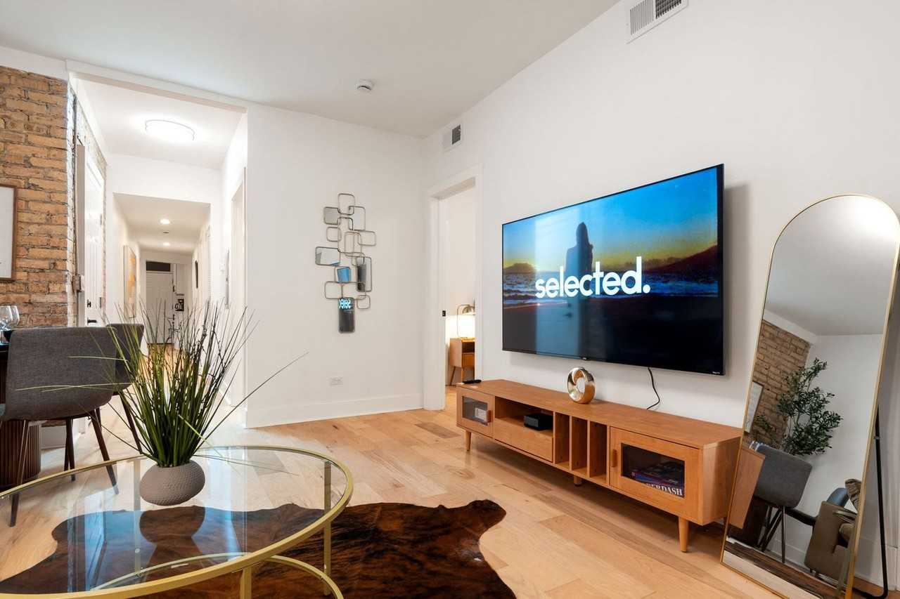 618 W Patterson Ave #1354353P - Photo 2 of 37