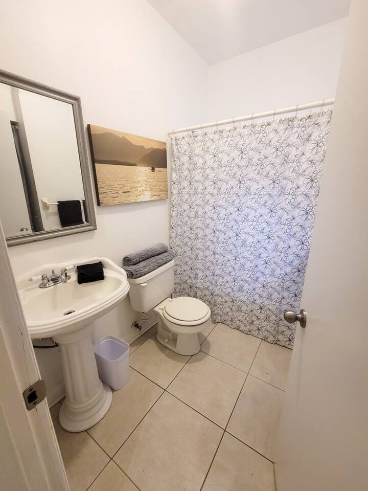 408 Nw 5th Ave #1359092P - Photo 4 of 10