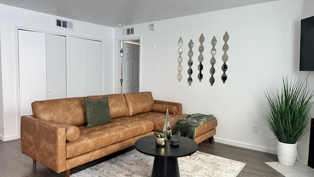 4205 Ohio St #1360025P - Photo 5 of 36