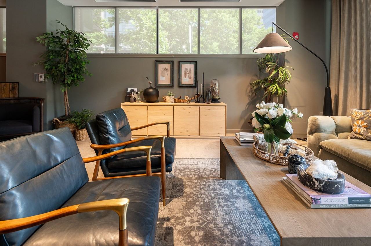 150 Broad St #1383010P - Photo 4 of 50