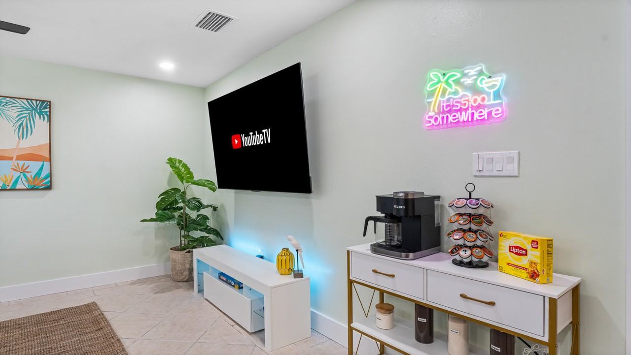 79 South Brevard Avenue - Photo 6 of 49