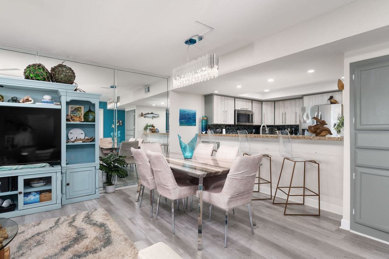 134 E Huisache St #1391810P - Photo 5 of 20