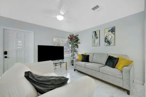 featured image of 4213 E Yukon St