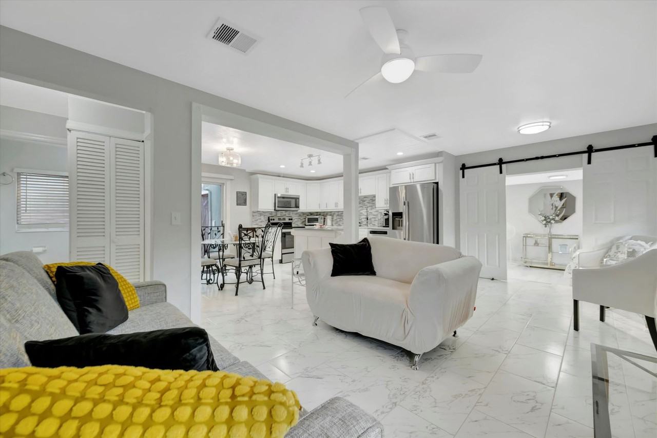 4213 E Yukon St #1396873P - Photo 5 of 50