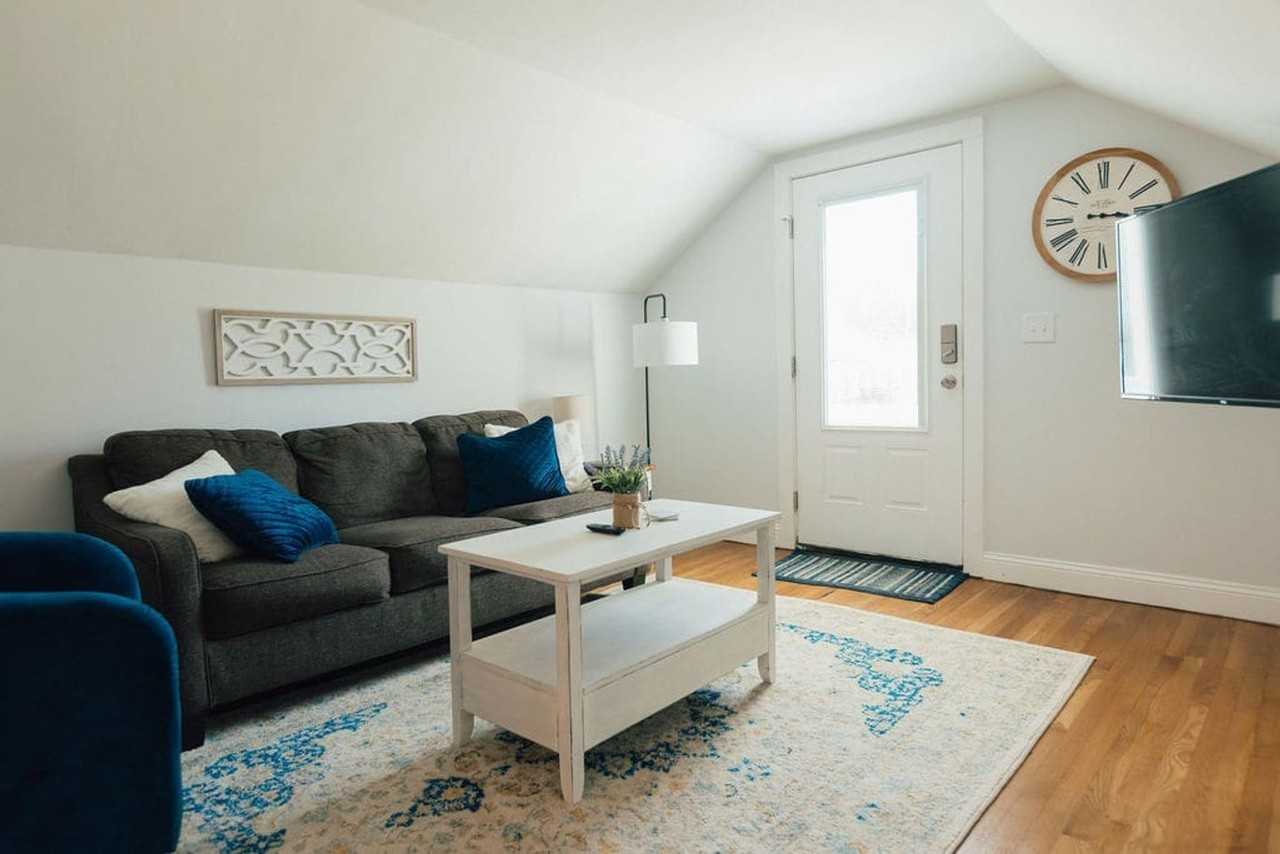 905 Hill St #1397964P - Photo 2 of 19