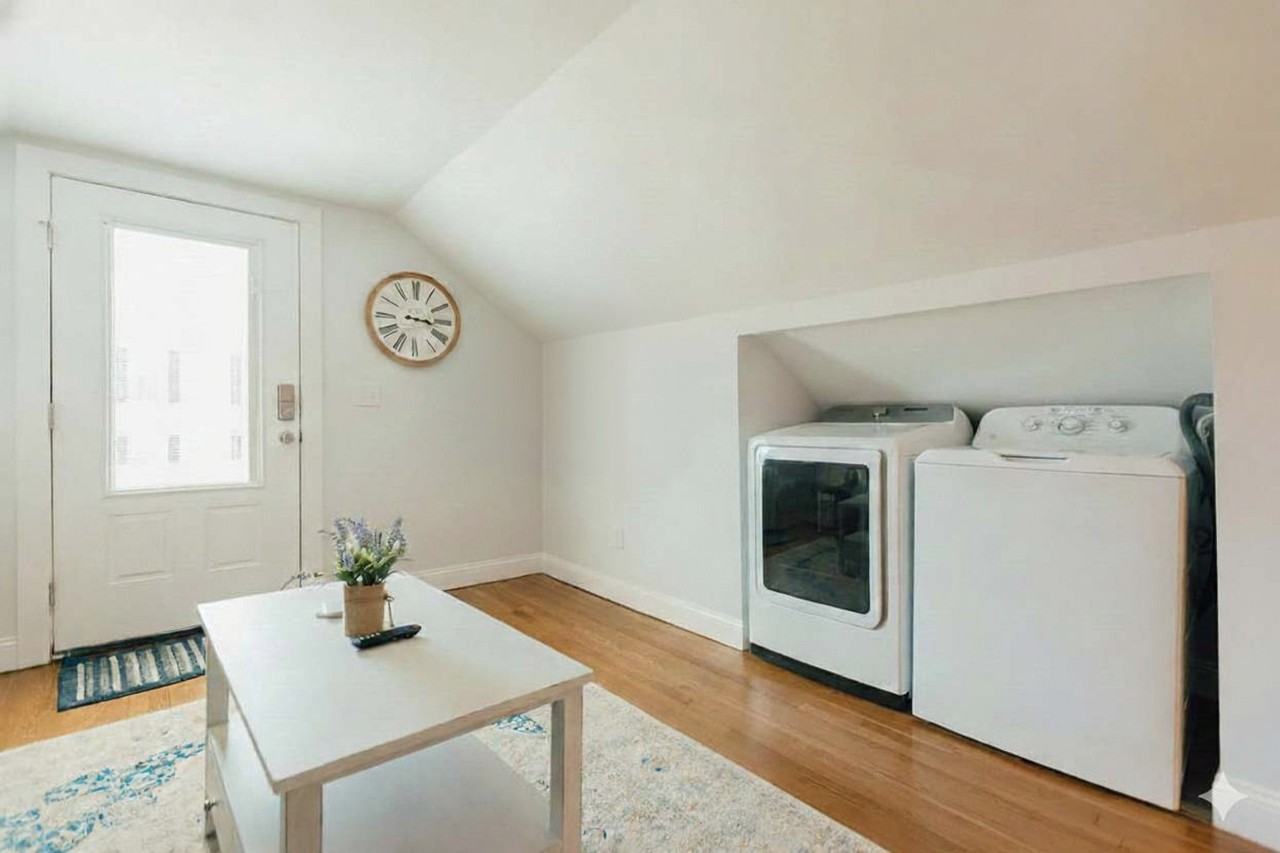 905 Hill St #1397964P - Photo 6 of 19