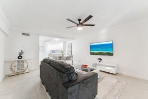 featured image of 1015 Spanish River Rd