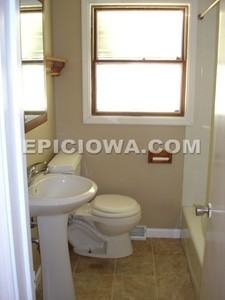 505 41st St NE #1 - Photo 3 of 8