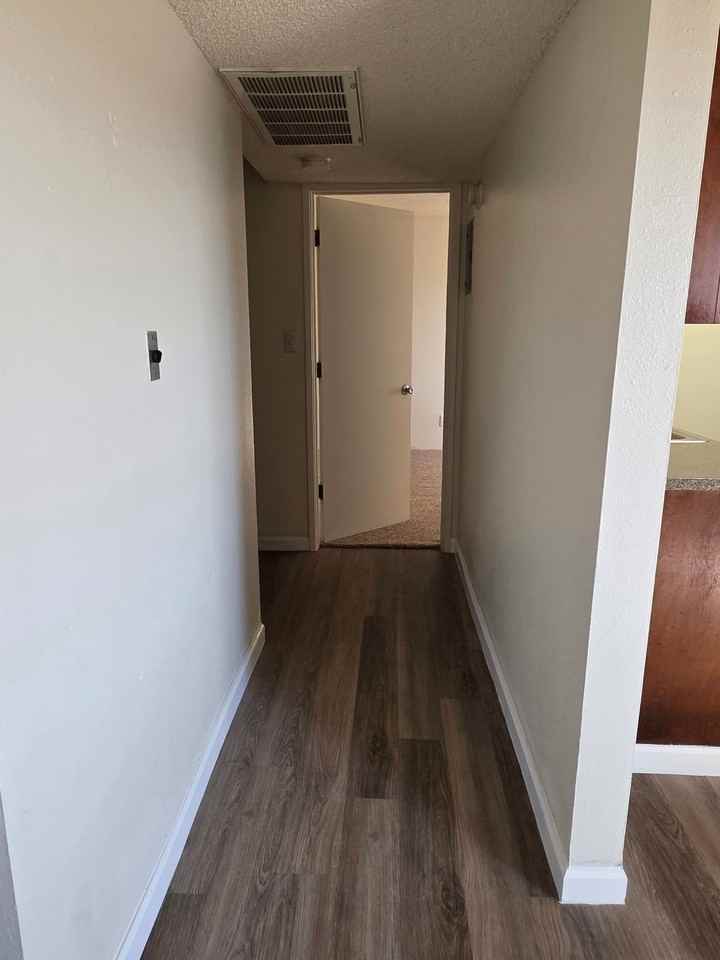 BELLA FLORA - Photo 4 of 25